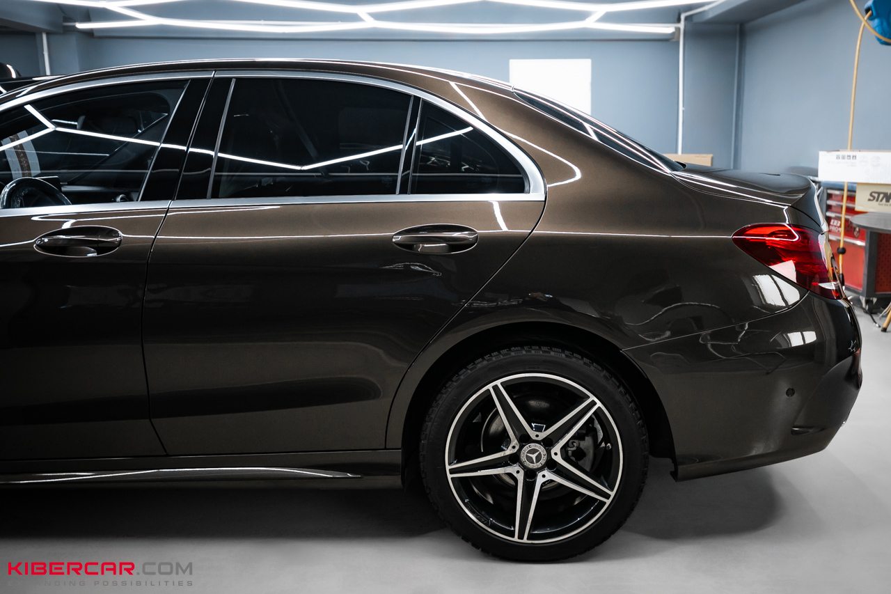 Полировка и керамическая защита Mercedes-Benz C-Класс