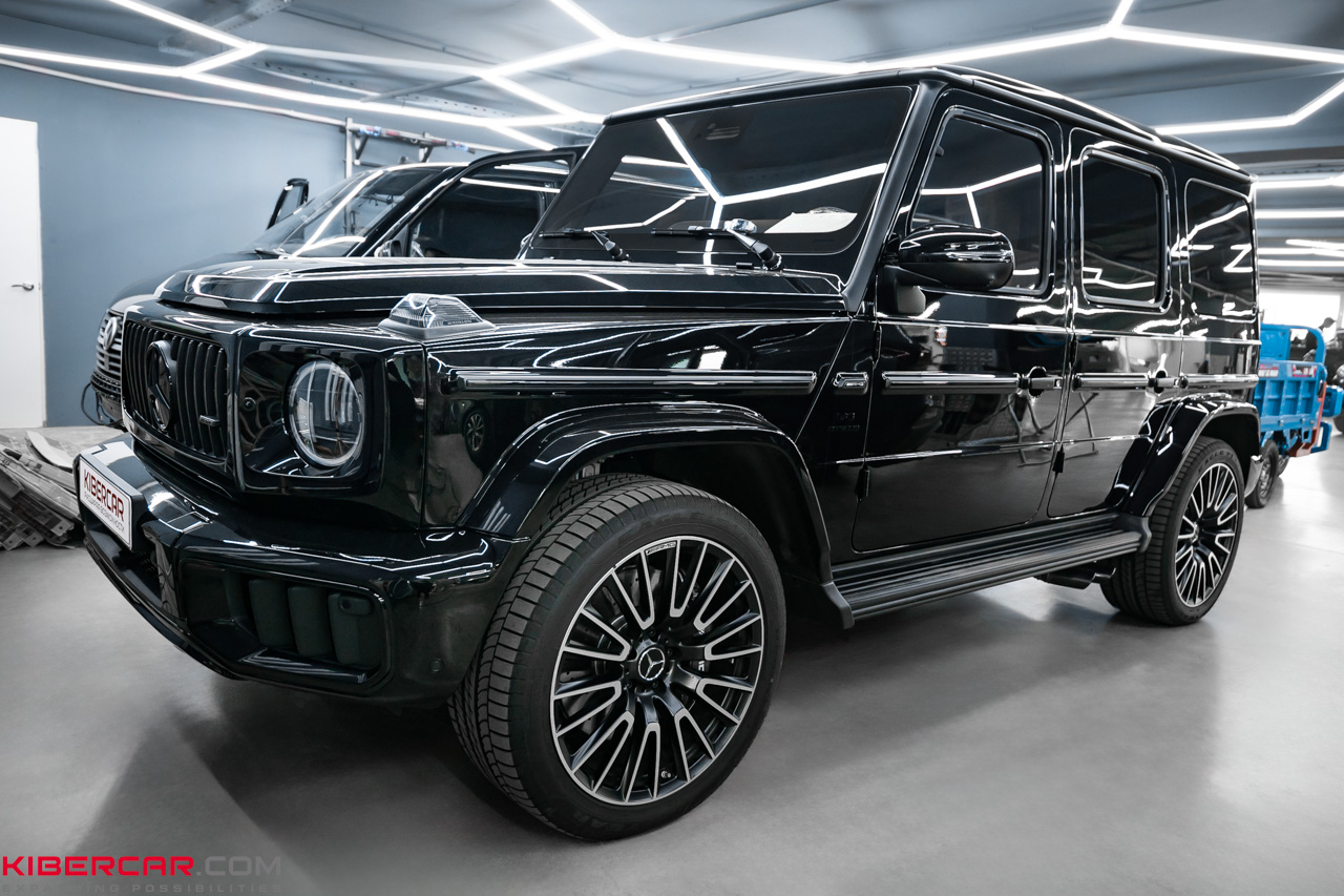 Mercedes-Benz G-Класс: подсветка на потолок «Звездное небо»