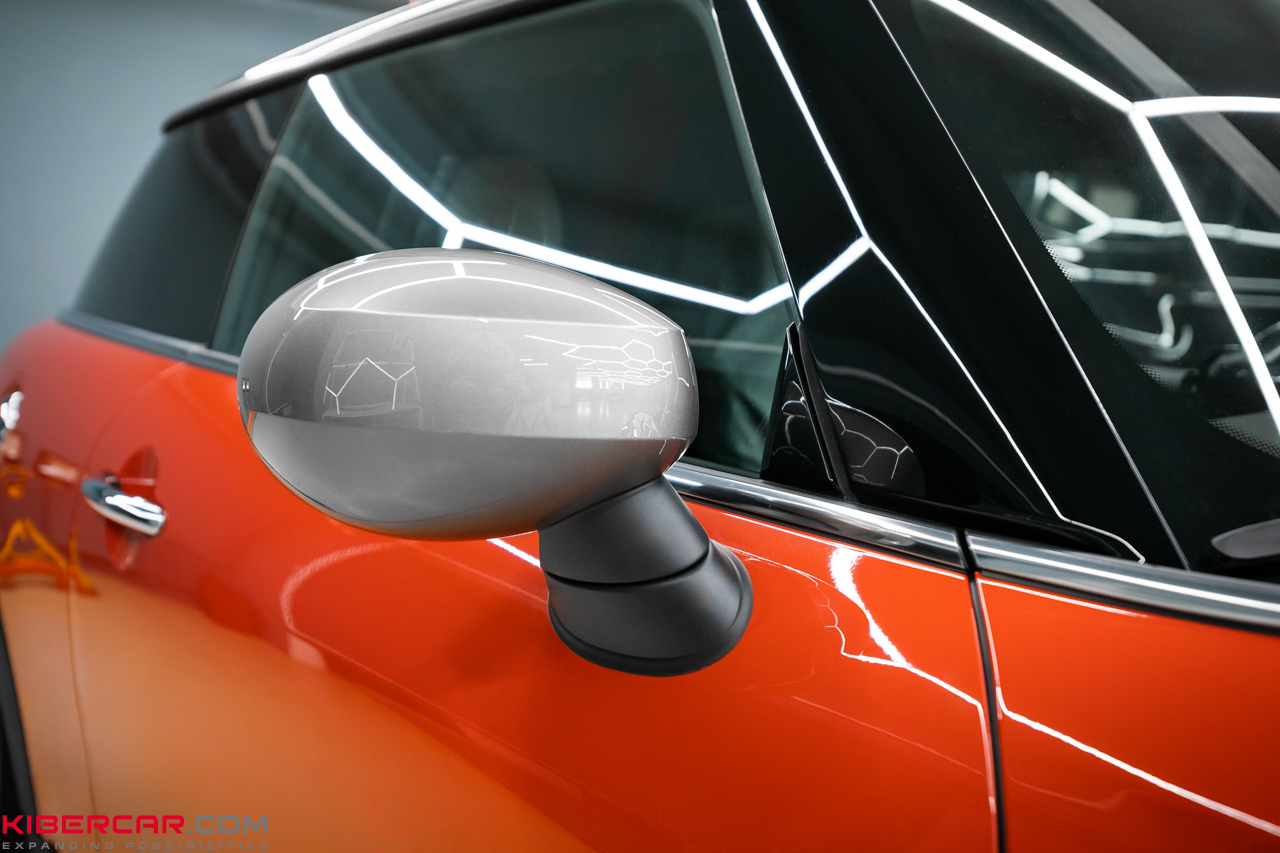 Mini Hatch: полировка кузова и нанесение керамического покрытия