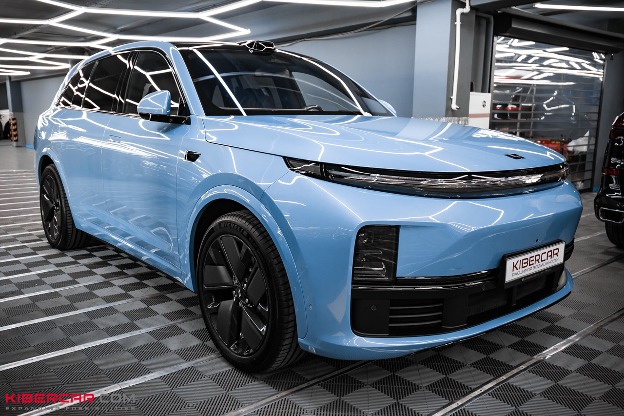 Антихром на LiXiang L7: стильный контраст для голубого кузова
