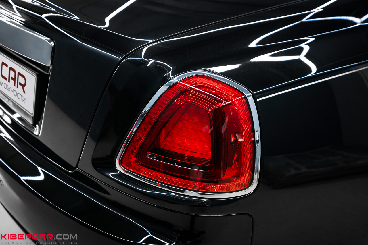 Обновление Rolls-Royce Ghost: полировка и керамическое покрытие для чёрного кузова