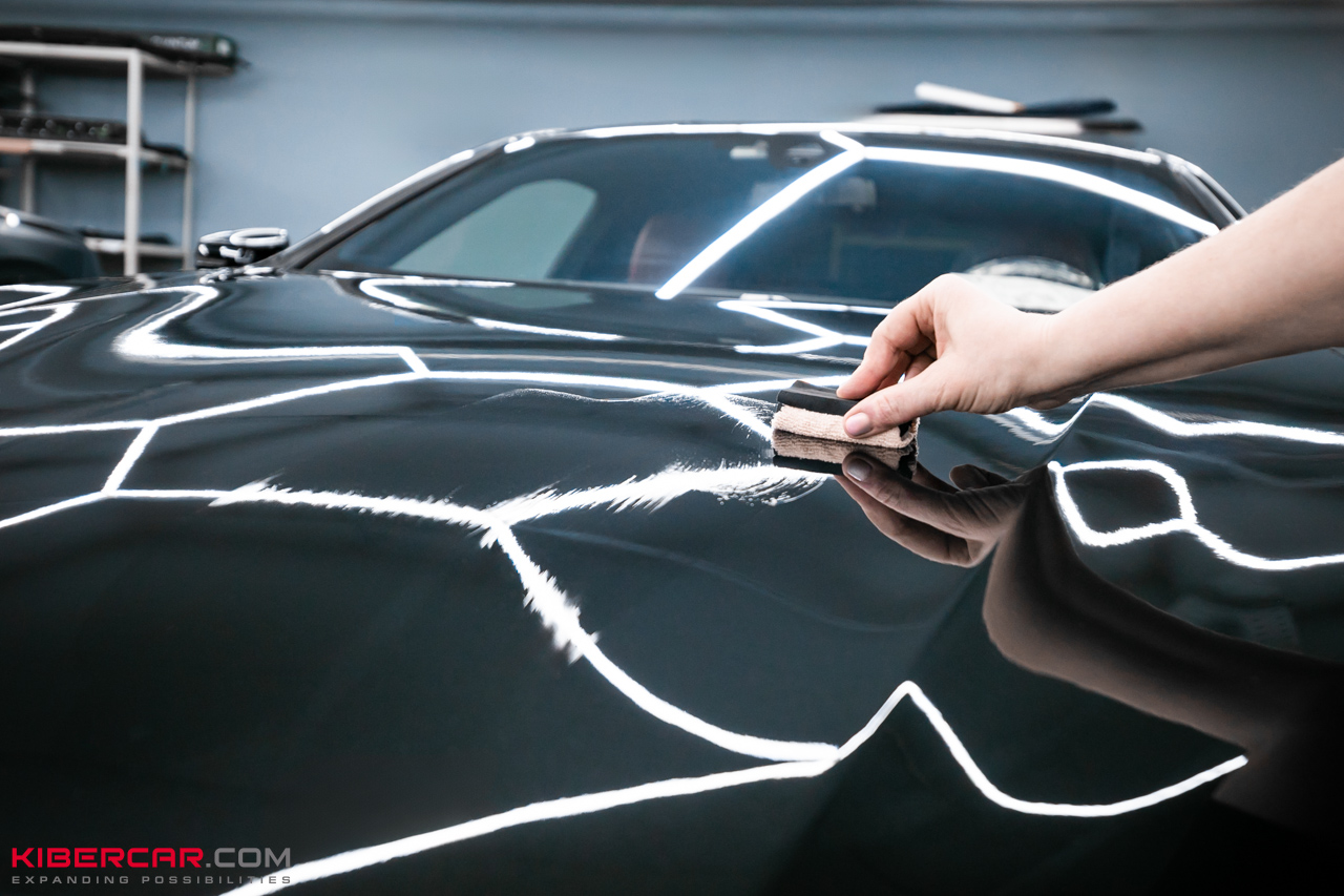 Полировка и керамическое покрытие для BMW 8: идеальный уход за черным кузовом