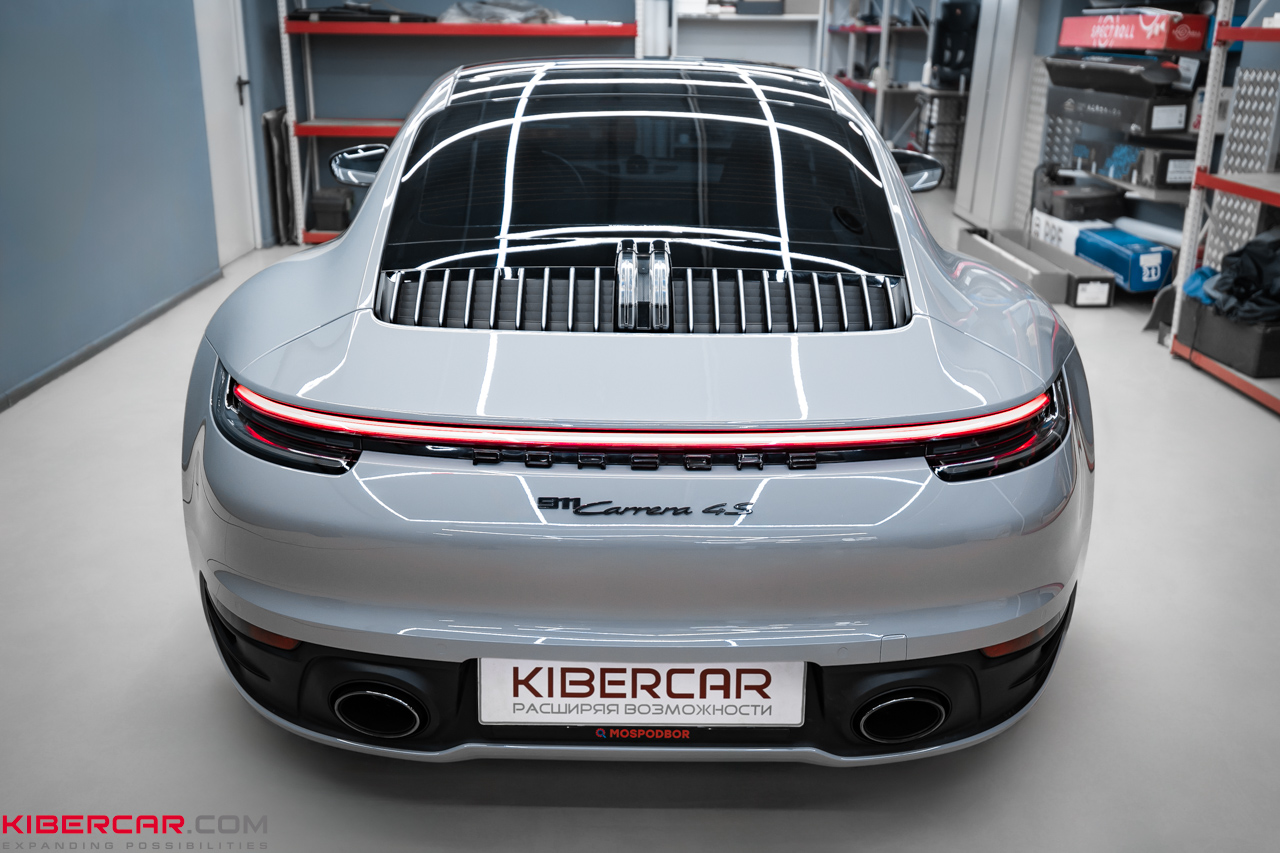 Porsche 911: оклейка кузова полиуретановой пленкой