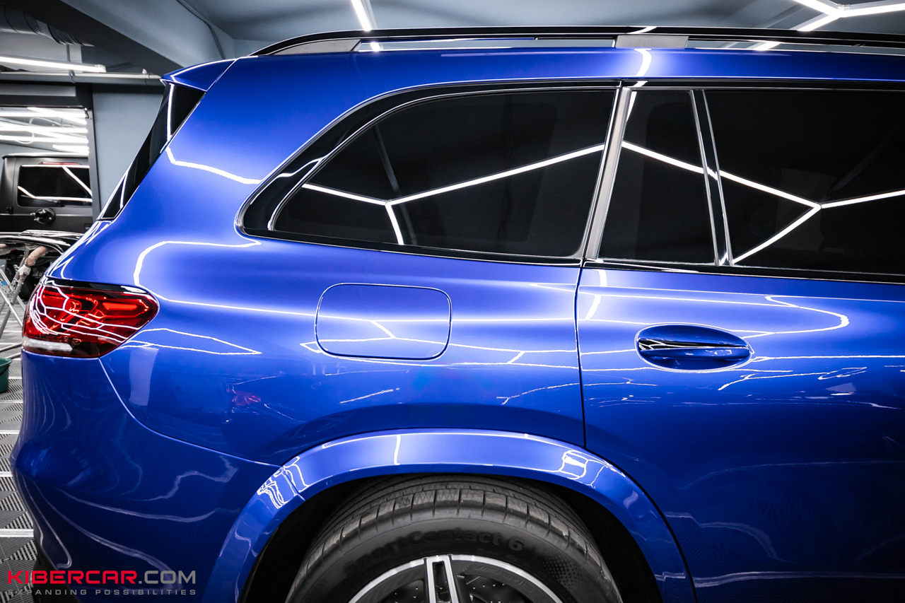 Оклейка Mercedes-Benz GLS цветной полиуретановой пленкой и обновление антихрома