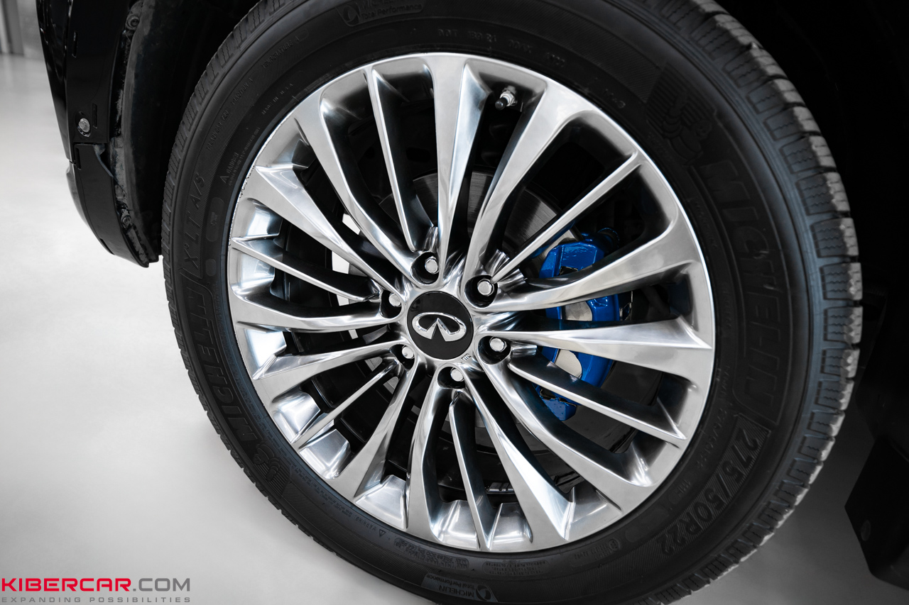 Infiniti QX80: покраска суппортов