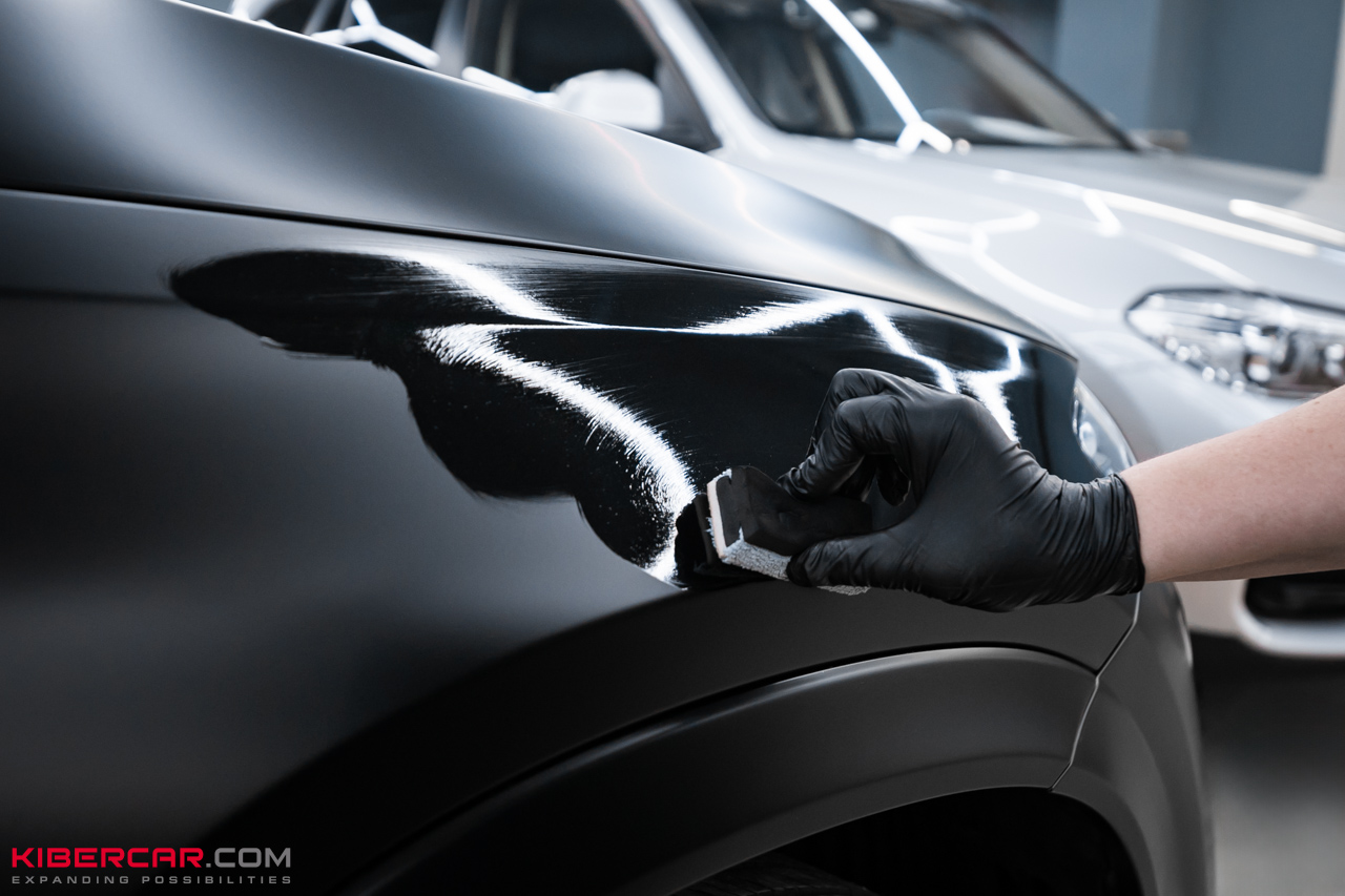 Оклейка Mercedes-Benz GLE Coupe в полиуретановую пленку с эффектом «матовый сатин»