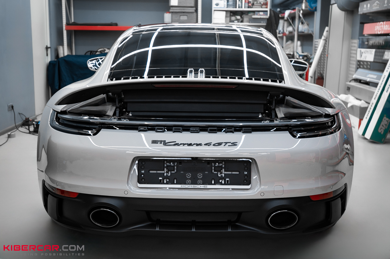 Комплекс защитных покрытий на Porsche 911 Carrera 4 GTS: премиальный уход для совершенства