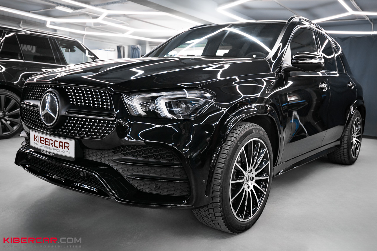 Антихром Mercedes-Benz GLE: стильное преображение черного внедорожника