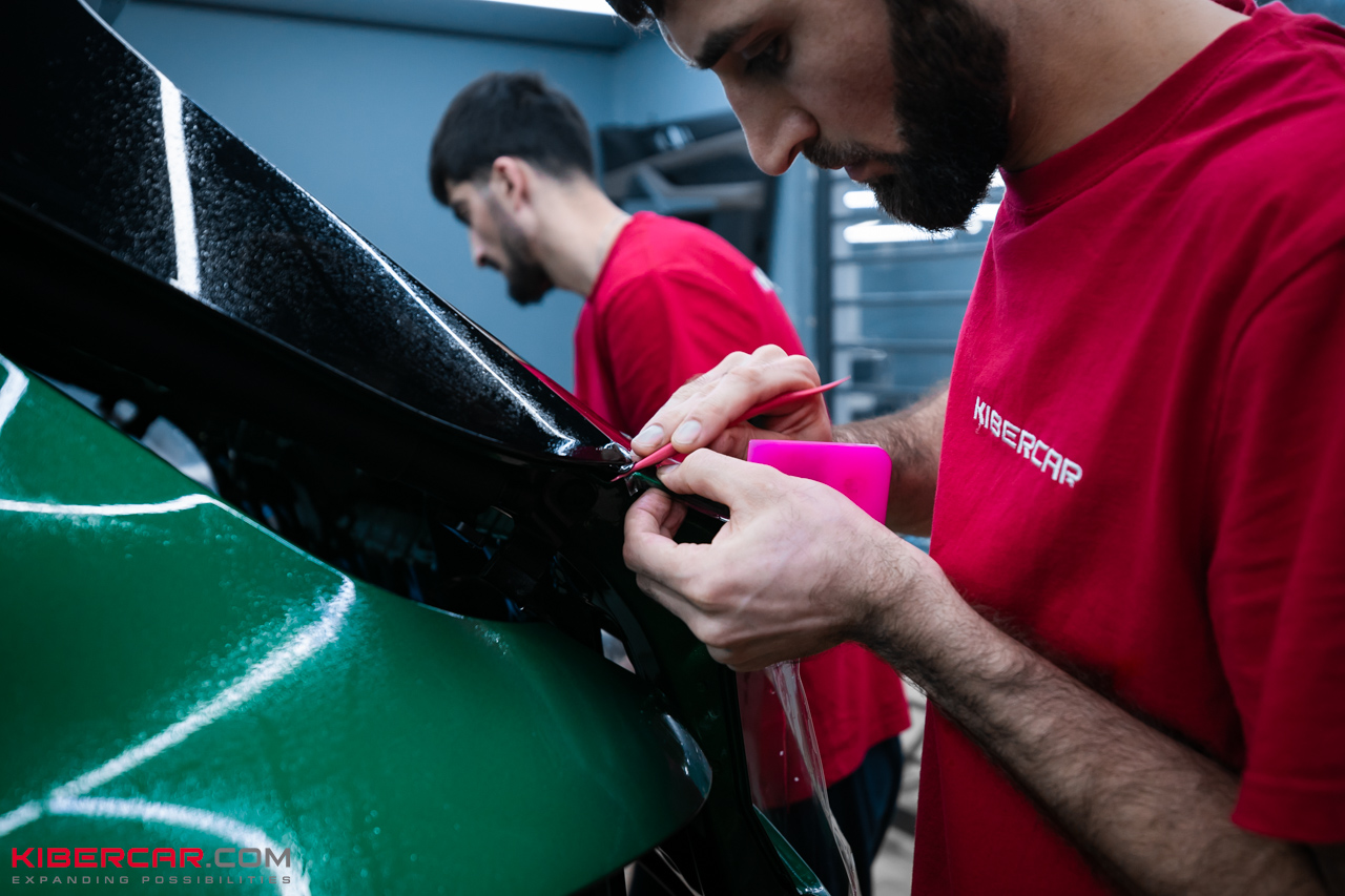 Оклейка BMW X5 M Competition в защитную полиуретановую пленку