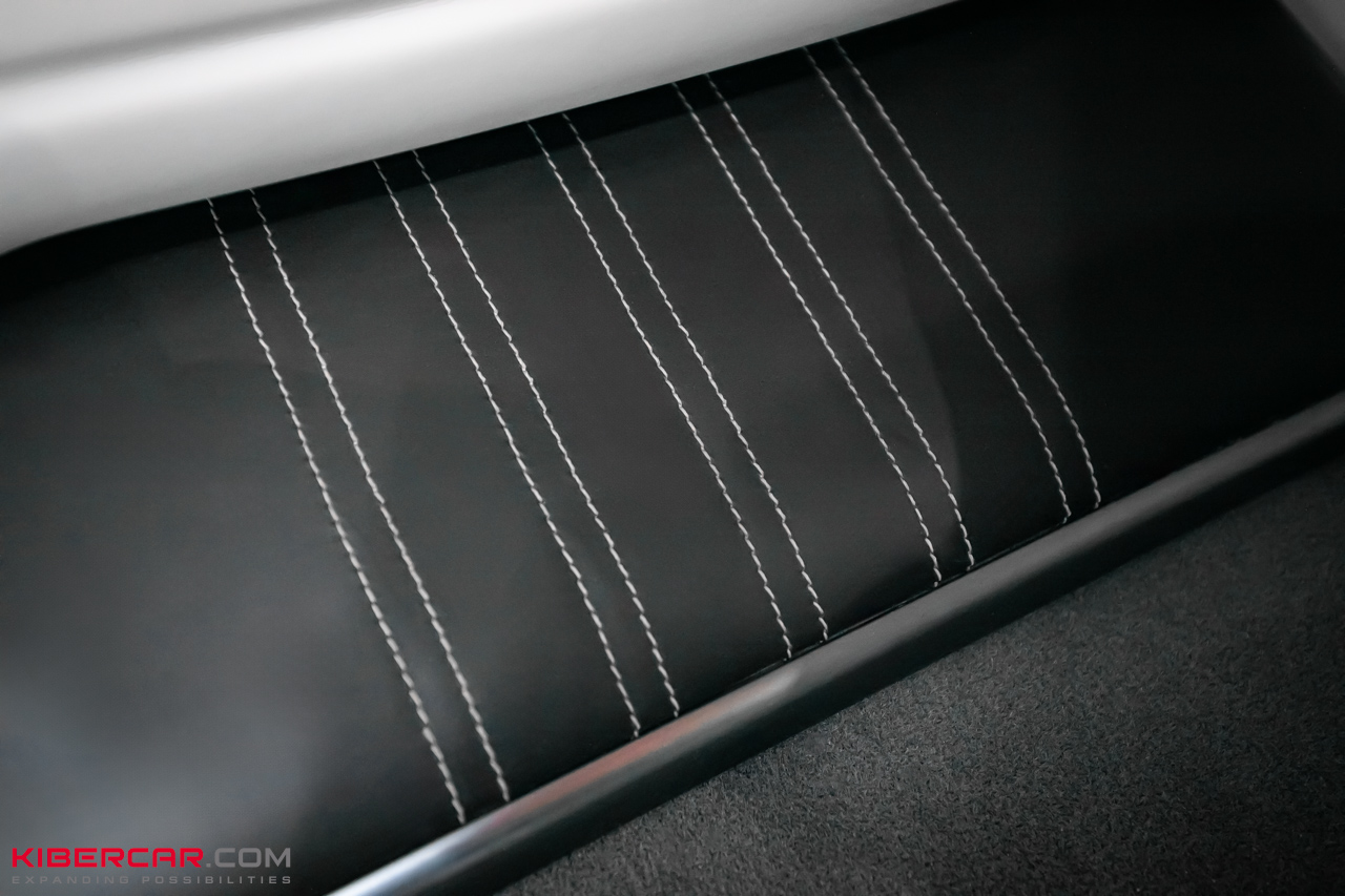 Индивидуальный пошив ковриков для Genesis G90: защита белоснежного салона