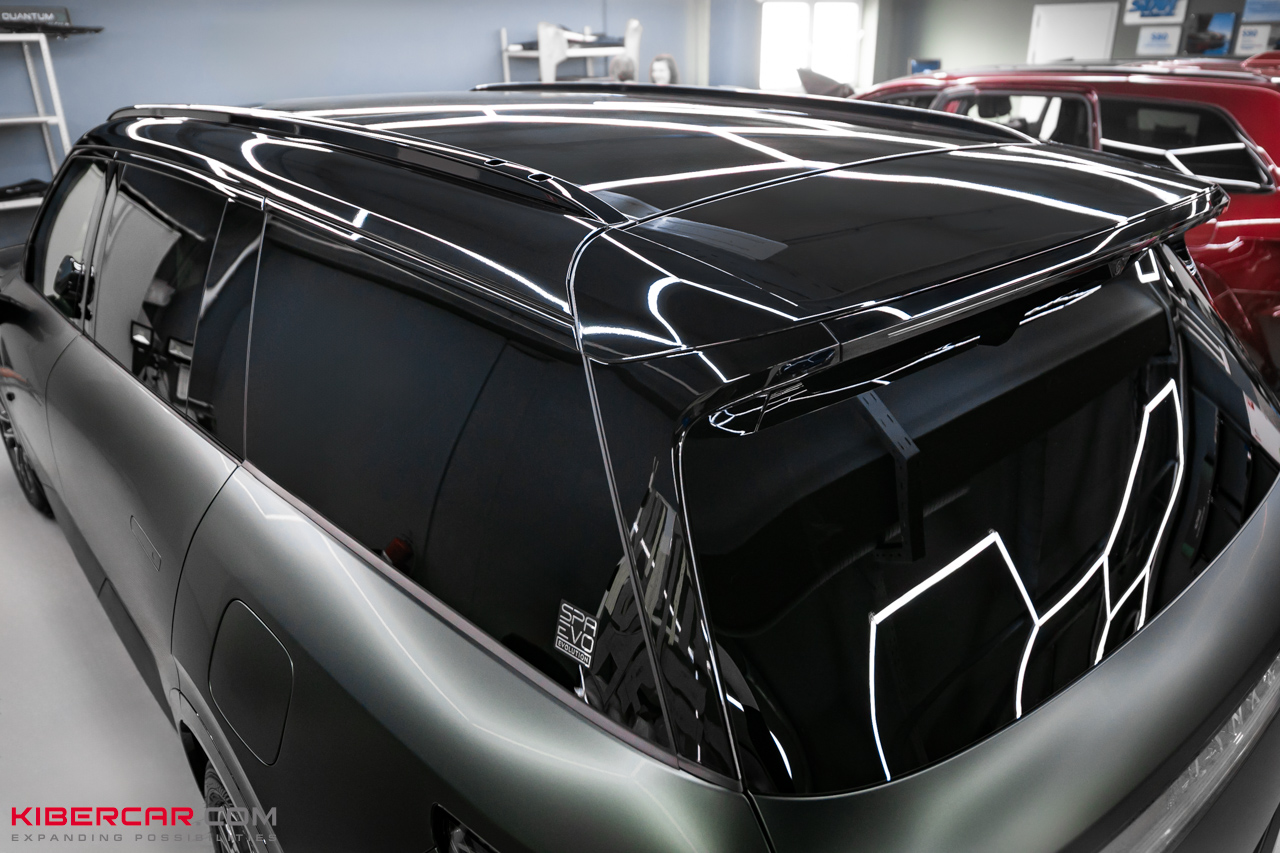 Оклейка Lynk & Co 900 матовой цветной полиуретановой пленкой с необычным эффектом