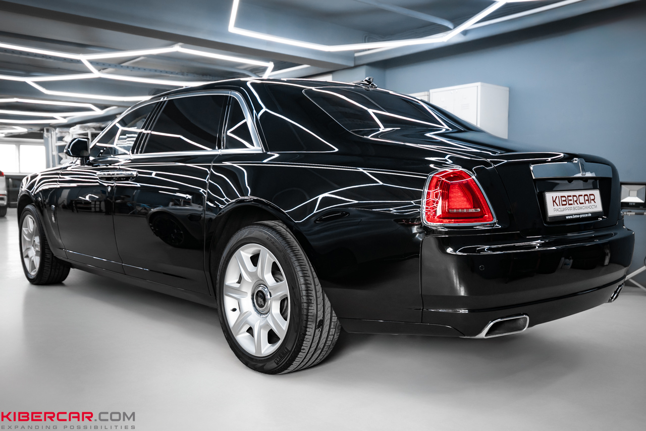 Обновление Rolls-Royce Ghost: полировка и керамическое покрытие для чёрного кузова