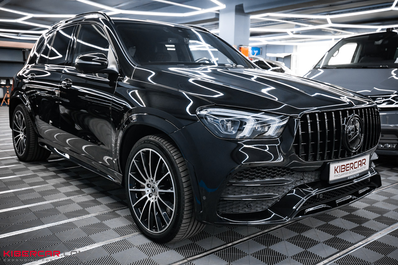 Черная решетка AMG на Mercedes-Benz GLE: продолжение единого стиля