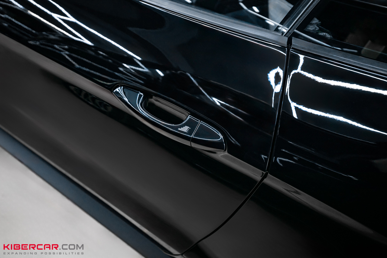 Полная перекраска Ford Mustang: от скрытых дефектов к идеальному глянцу