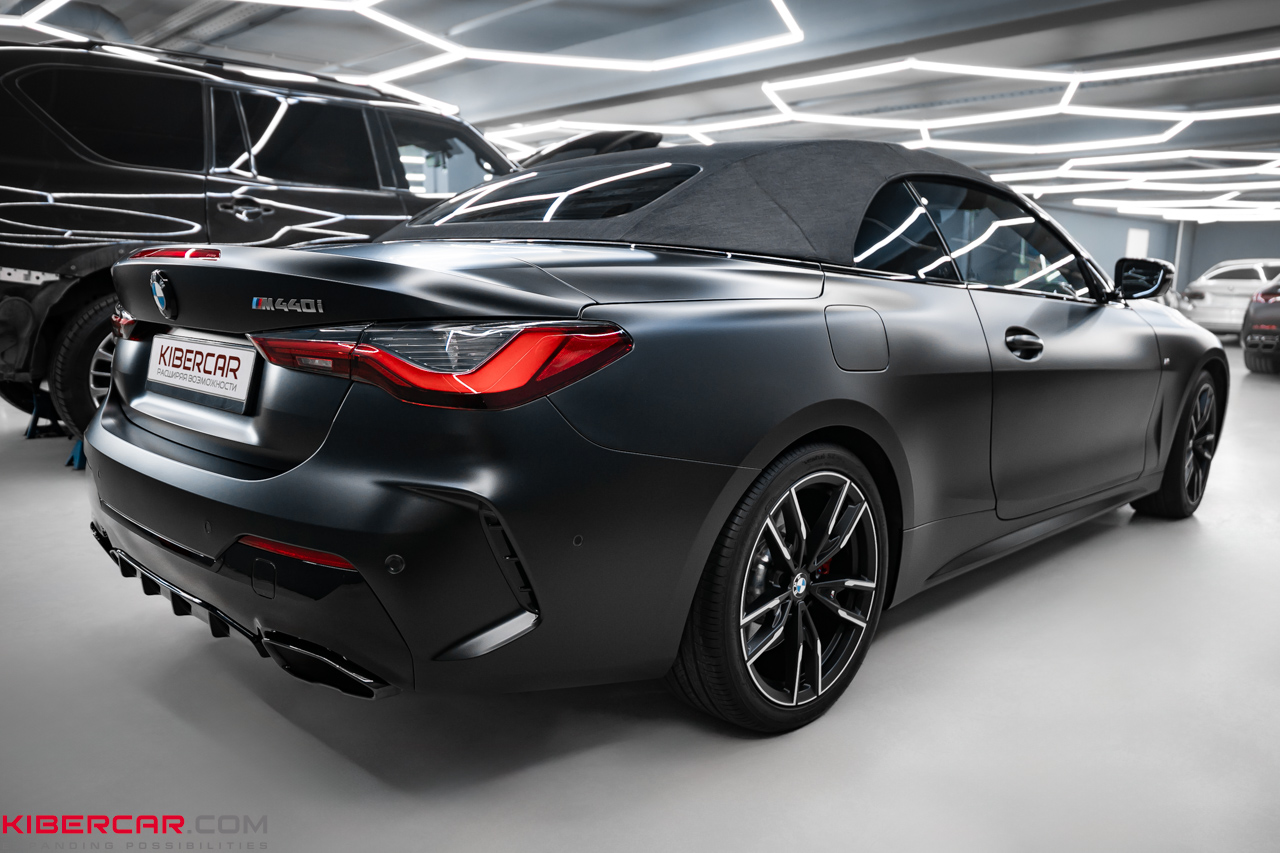 Оклейка BMW 4 серии матовым полиуретаном