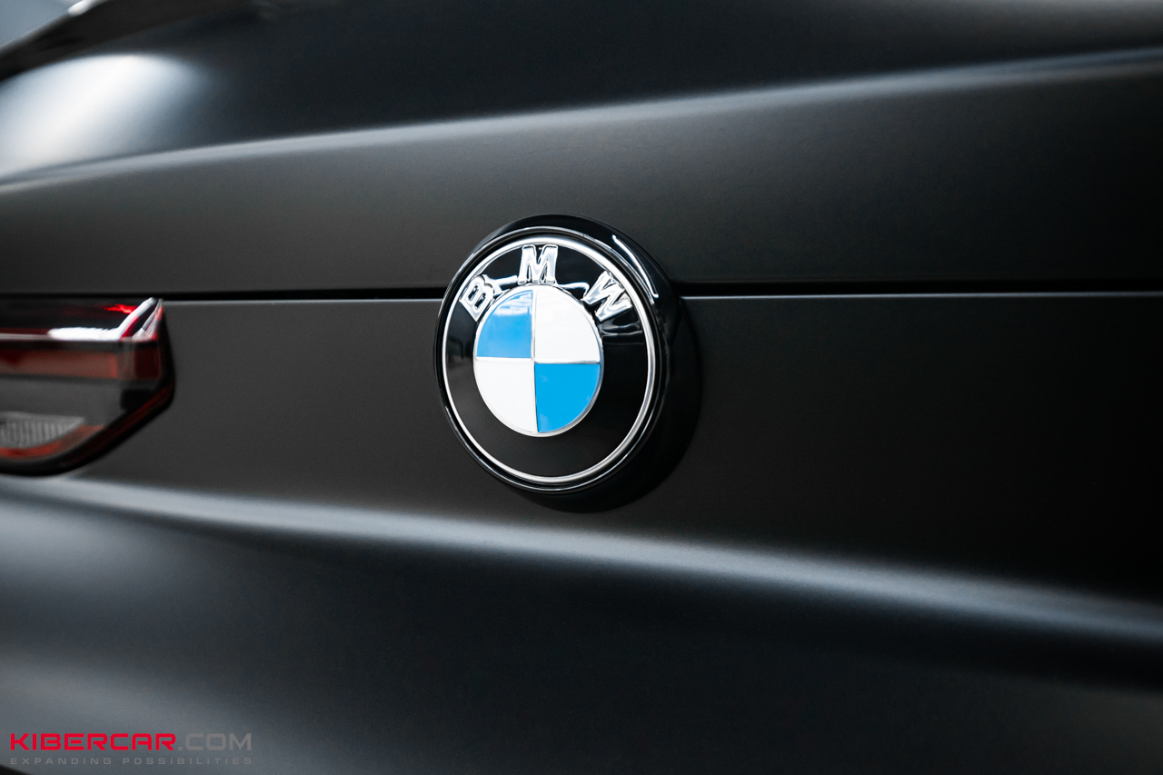 Оклейка BMW X6 матовой полиуретановой пленкой