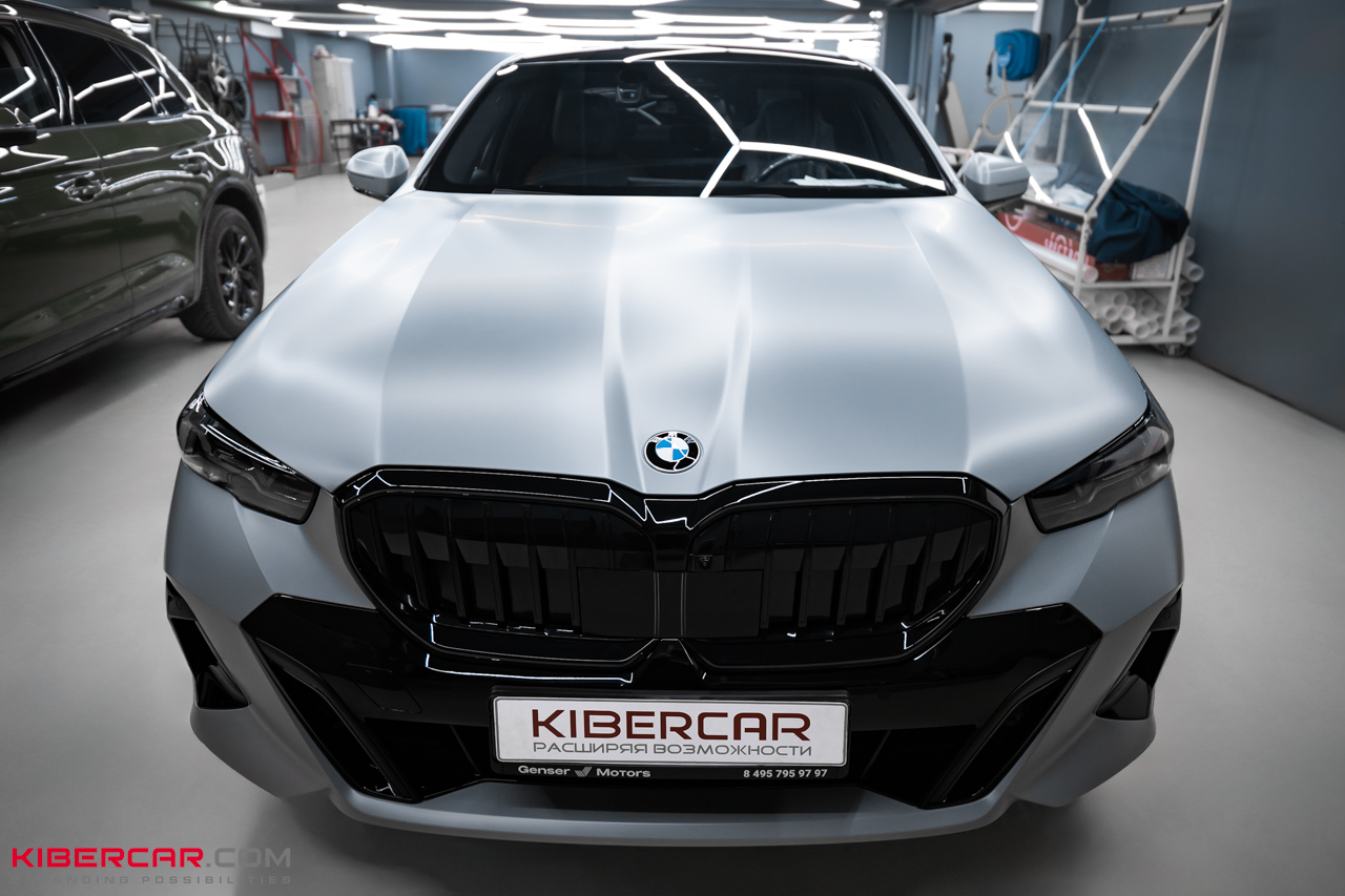 BMW M5 G90: нанесение керамического покрытия на матовую пленку