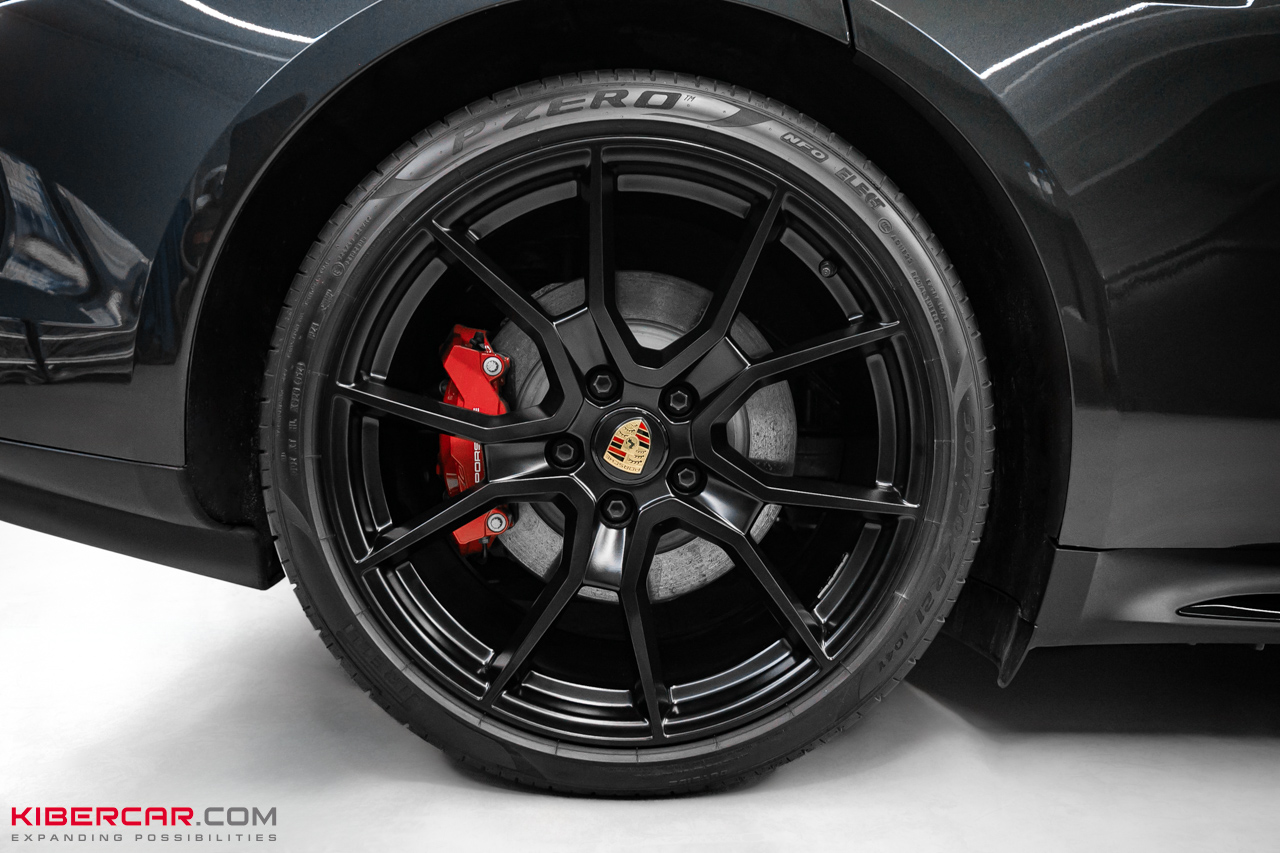 Porsche Taycan: керамическое покрытие кузова, восстановление и покраска дисков