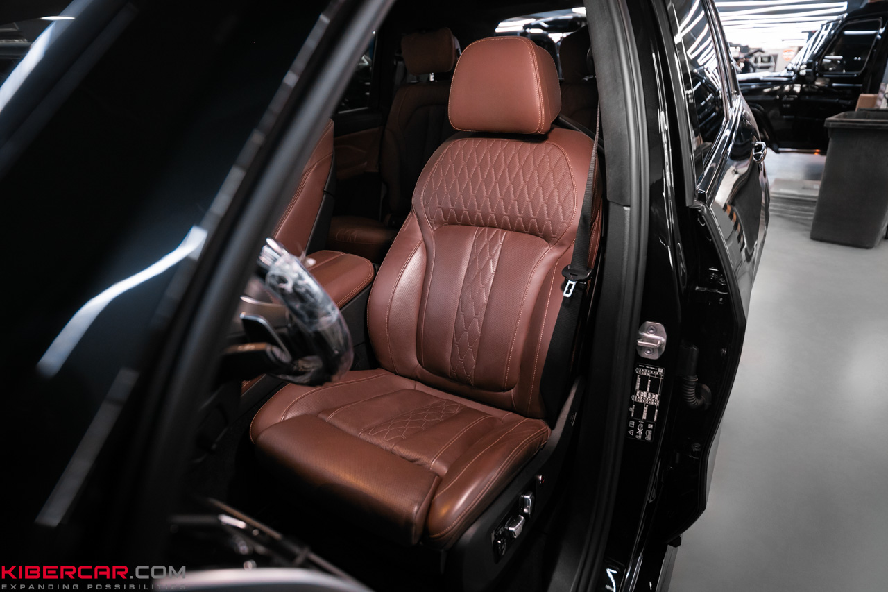 BMW X7 G07: установка массажа сидений
