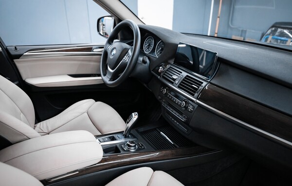 Химчистка салона BMW X5