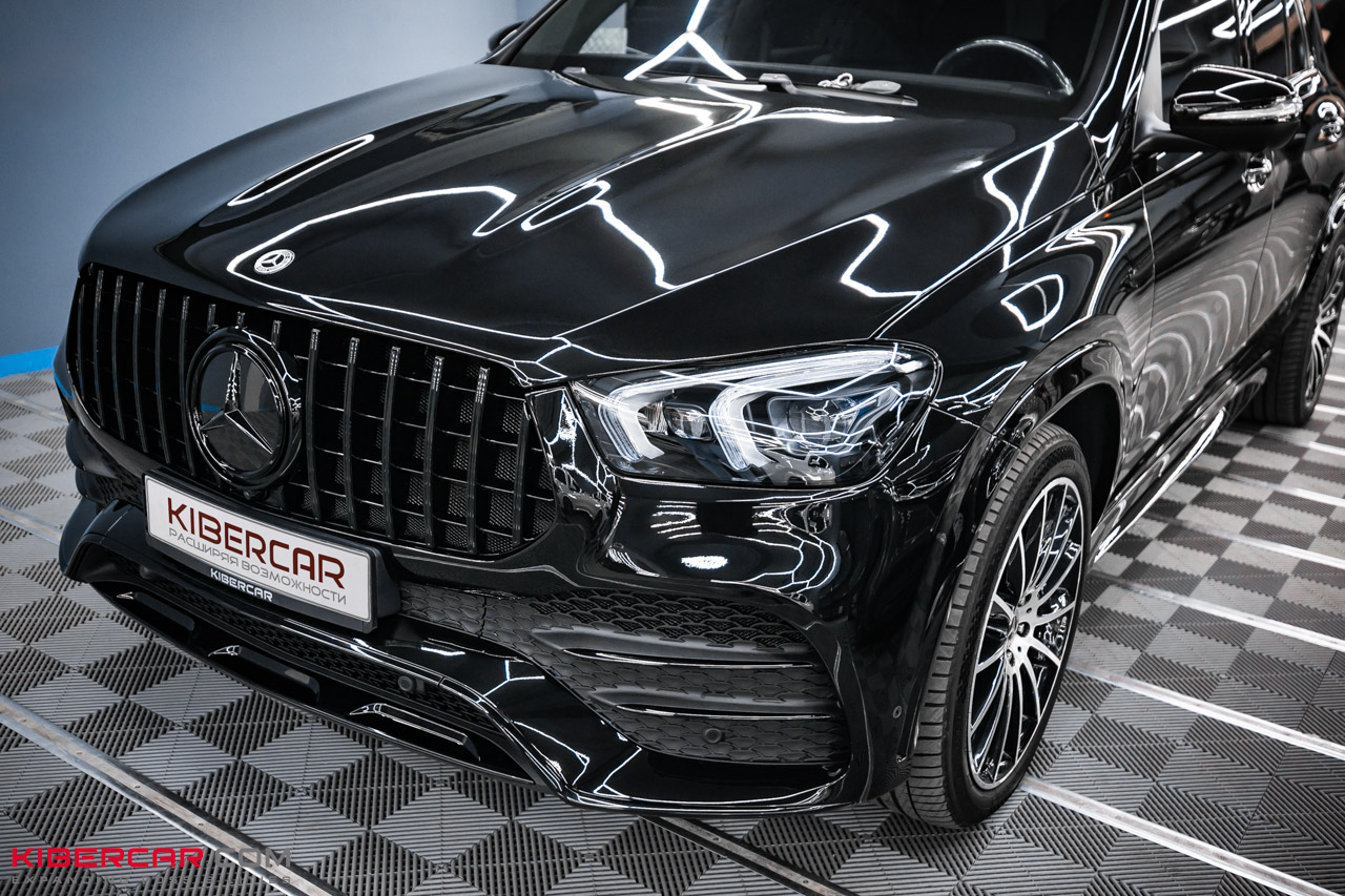 Черная решетка AMG на Mercedes-Benz GLE: продолжение единого стиля