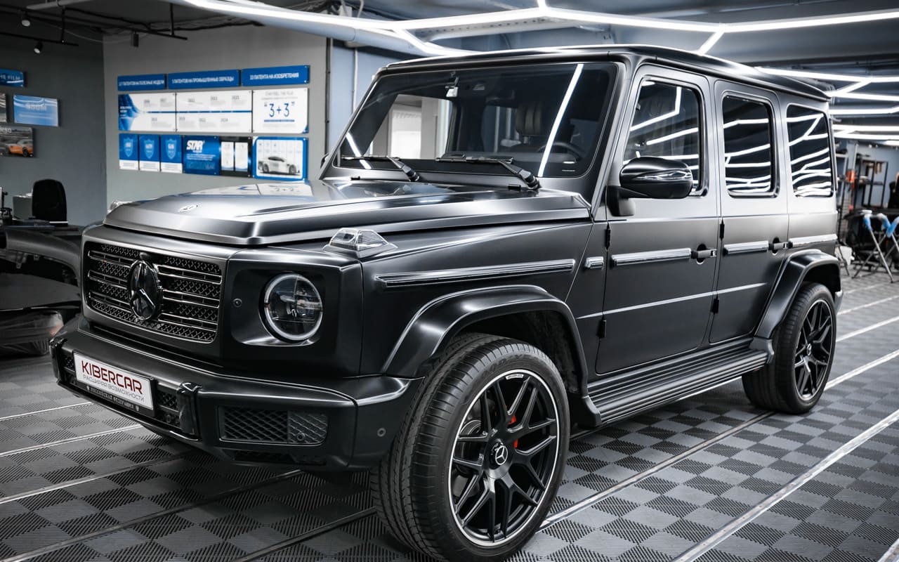 Комплексное преображение Mercedes-Benz G-Класс: матовая пленка, антихром и акценты AMG
