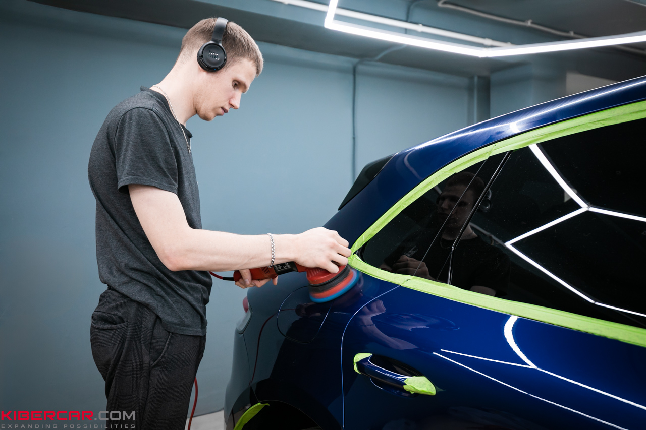 Porsche Macan: полировка с нанесением керамического покрытия 